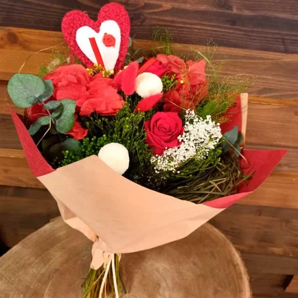 Ramo con flores preservadas